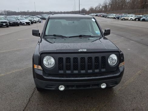 Used 2016 Jeep Patriot Sport image 7