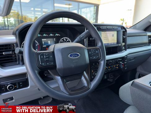 Used 2023 Ford F350 XLT AWD/4WD image 18