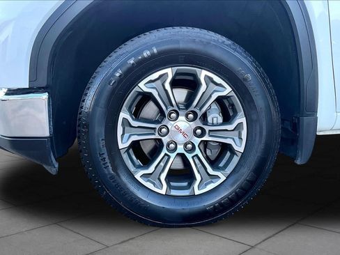Used 2025 GMC Sierra 1500 SLT RWD image 11