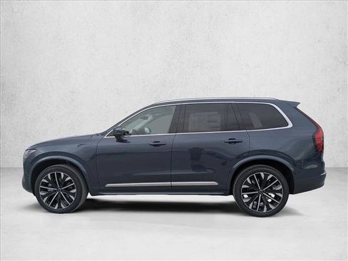 Used 2026 Volvo XC90 B5 Plus w/ Protection Package AWD/4WD image 10