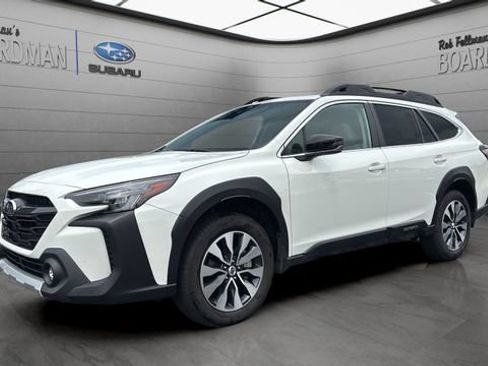 Used 2024 Subaru Outback Limited AWD/4WD image 10