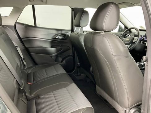 Used 2025 Chevrolet Trax LT w/ Driver Confidence Package image 22