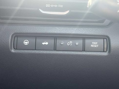 Used 2023 Nissan Altima 2.0 SR FWD image 35
