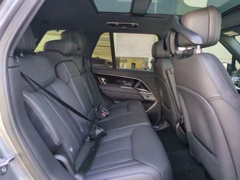 New 2026 Land Rover Range Rover SE image 29