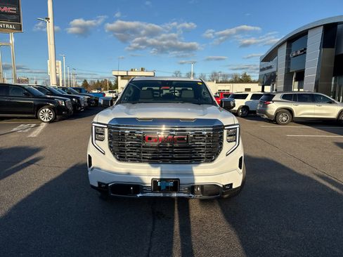 New 2026 GMC Sierra 1500 Denali w/ Denali Reserve Package image 2