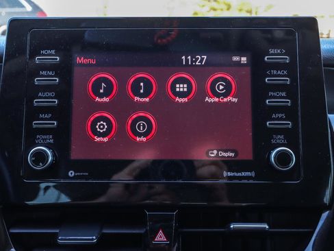 Used 2022 Toyota Camry SE image 9