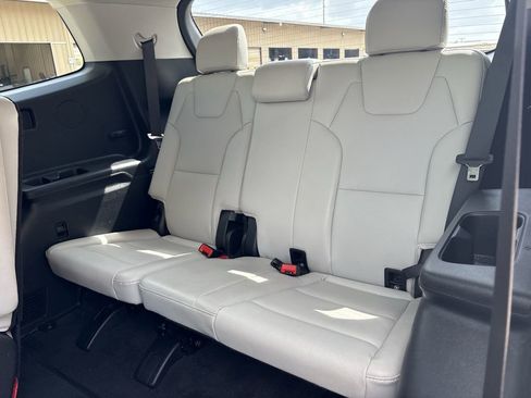 Used 2023 Kia Telluride EX w/ EX Captain's Chair Package AWD/4WD image 26