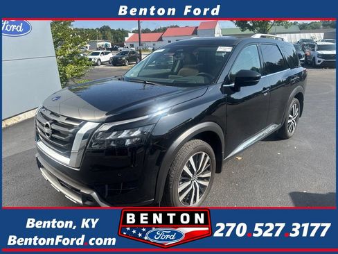 Used 2025 Nissan Pathfinder Platinum AWD/4WD image 1