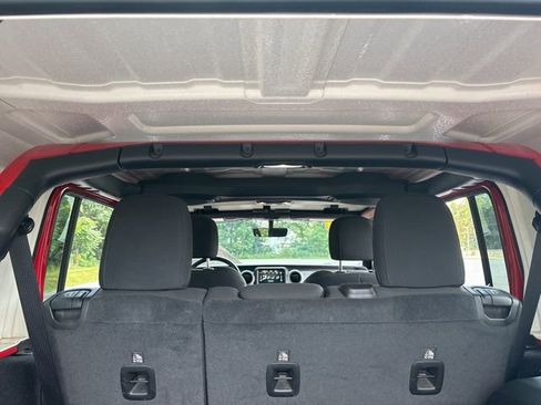 Used 2021 Jeep Wrangler Unlimited Sport image 21