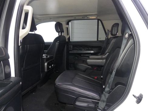 Used 2019 Ford Expedition Platinum AWD/4WD image 27