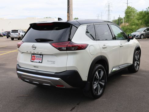 Used 2021 Nissan Rogue Platinum AWD/4WD image 3
