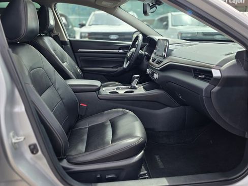 Used 2019 Nissan Altima 2.5 SL FWD image 10