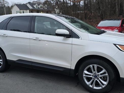 Used 2017 Ford Edge SEL w/ Equipment Group 201A image 4