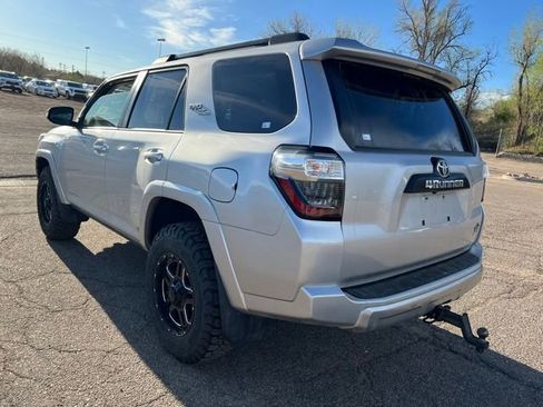 Used 2020 Toyota 4Runner TRD Off-Road Premium image 3