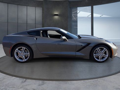 Certified 2016 Chevrolet Corvette Stingray Coupe RWD image 7
