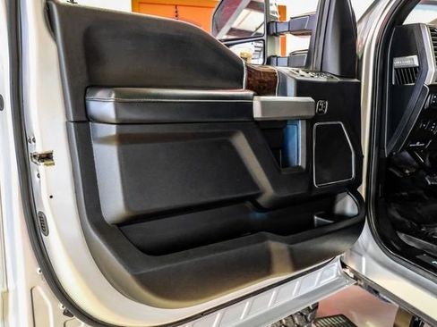 Used 2017 Ford F250 Platinum w/ Platinum Ultimate Package image 43