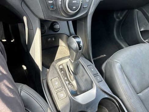 Used 2018 Hyundai Santa Fe Sport w/ Cargo Package FWD image 18