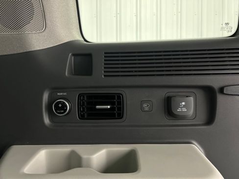 Used 2024 Hyundai Santa Fe Limited FWD image 23