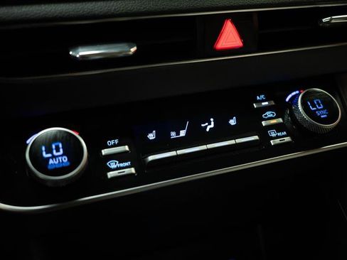 Used 2023 Hyundai Sonata SEL w/ Preferred Accessory Package FWD image 21