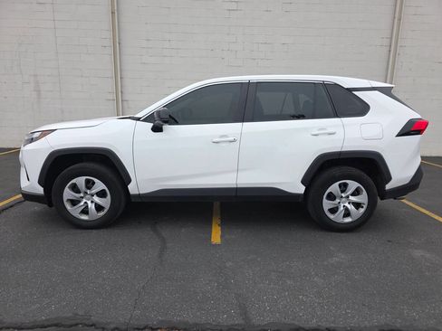 Used 2024 Toyota RAV4 LE image 8