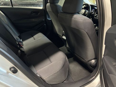 Used 2025 Toyota Corolla LE FWD image 38