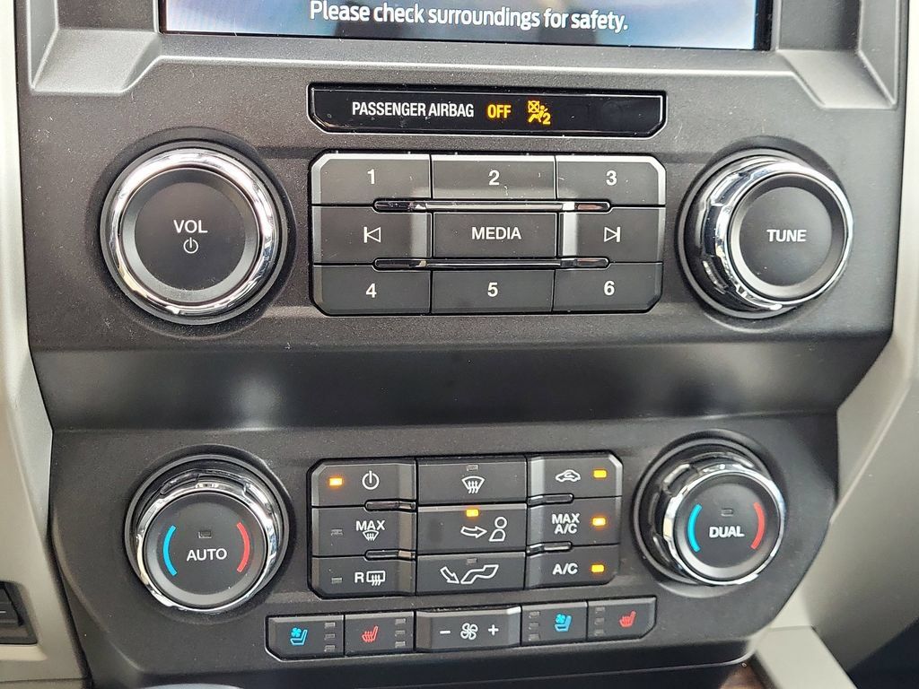 Used 2019 Ford F150 Lariat AWD/4WD image 32