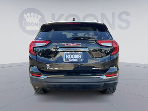 Used 2023 GMC Terrain AT4 image 5