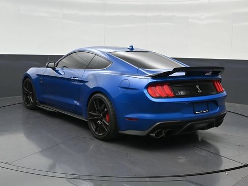 Used 2021 Ford Mustang Shelby GT500 w/ Technology Package RWD image 3