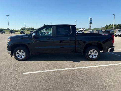 Used 2023 Chevrolet Silverado 1500 LT AWD/4WD image 8