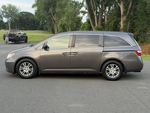 Used 2012 Honda Odyssey EX image 9