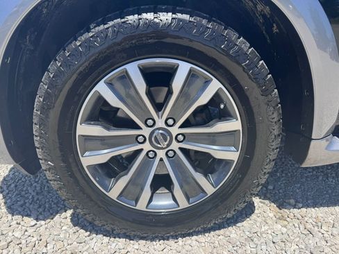 Used 2017 Nissan Armada SL w/ Moonroof Package AWD/4WD image 10
