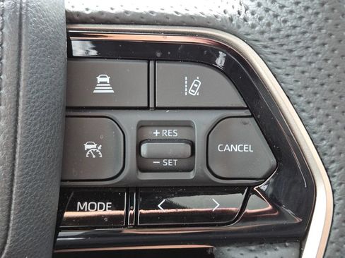 Used 2026 Toyota Sequoia Platinum AWD/4WD image 34