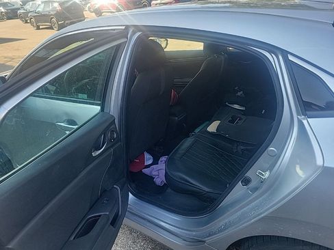 Certified 2021 Honda Civic EX image 29