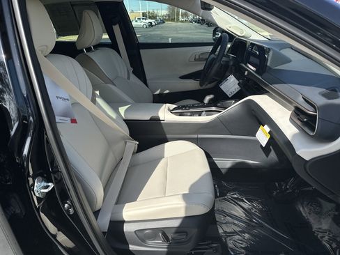 Certified 2026 Toyota Crown Limited w/ Advanced Technology Package image 33