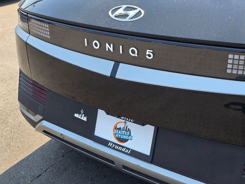 Used 2023 Hyundai Ioniq 5 SEL AWD/4WD image 13