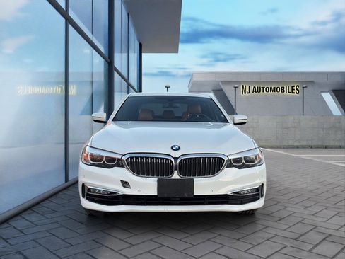 Used 2018 BMW 540i xDrive 540i xDrive Sedan w/ Premium Package image 2