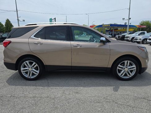 Used 2019 Chevrolet Equinox Premier FWD image 6