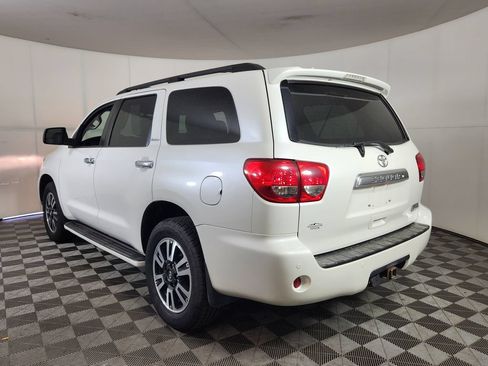 Used 2011 Toyota Sequoia Platinum AWD/4WD image 5