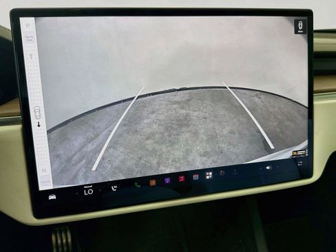 Used 2022 Tesla Model S AWD/4WD image 7