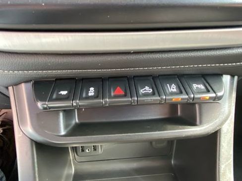 Used 2021 GMC Canyon Elevation w/ Driver Alert Package AWD/4WD image 25