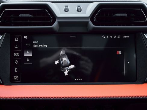 Used 2025 Lamborghini Urus SE image 76