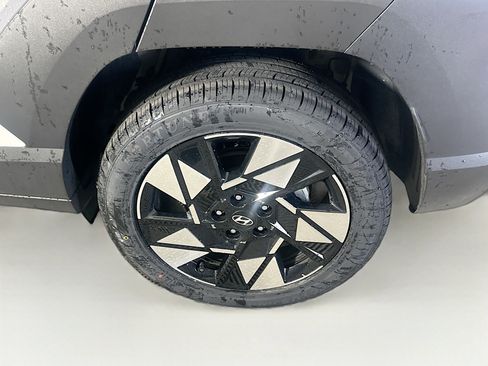 Used 2024 Hyundai Kona SEL AWD/4WD image 11