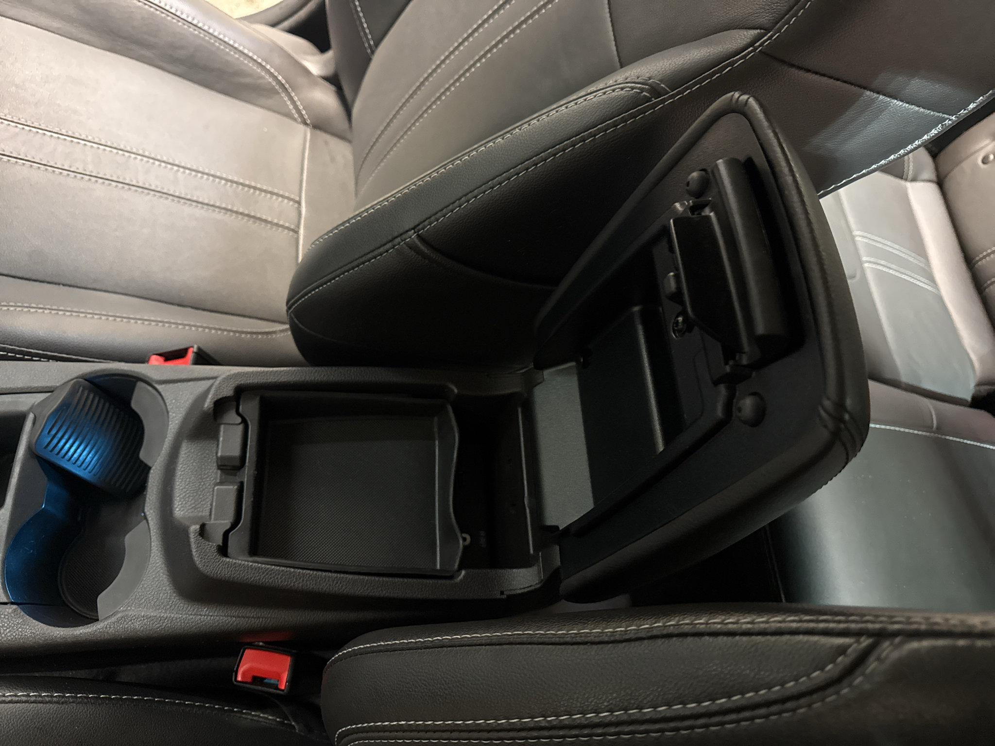 Used 2014 Ford Focus SE w/ Equipment Group 201A FWD image 21