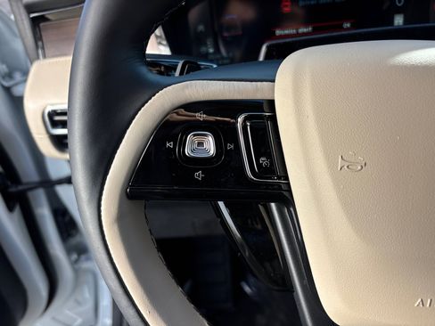 New 2026 Lincoln Corsair Reserve AWD/4WD image 17