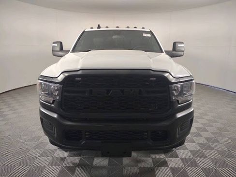 Used 2024 RAM 3500 Tradesman w/ Max Tow Package AWD/4WD image 4