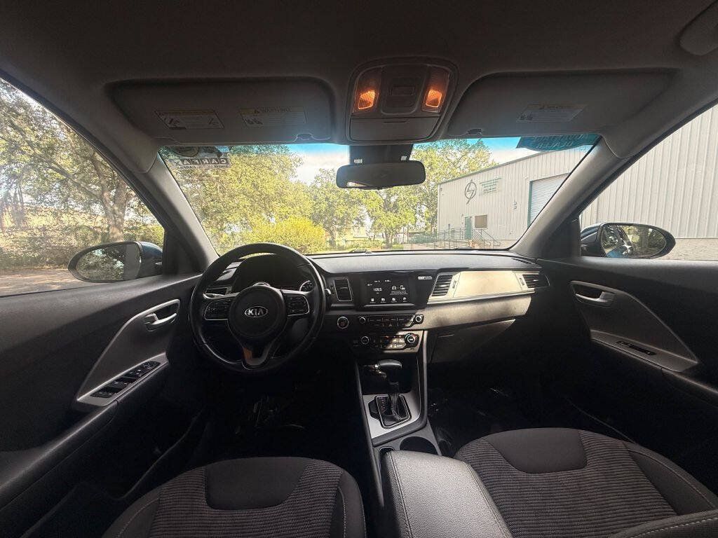 Used 2018 Kia Niro LX FWD image 12