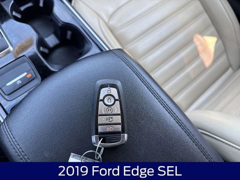 Used 2019 Ford Edge SEL w/ Equipment Group 201A AWD/4WD image 28