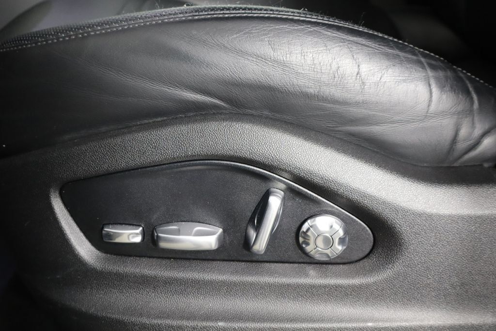 Used 2019 Porsche Cayenne E-Hybrid AWD/4WD image 24