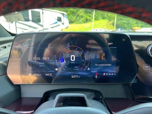Used 2025 Chevrolet Traverse RS AWD/4WD image 14