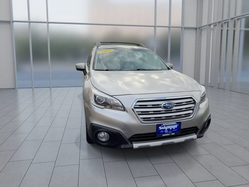 Used 2017 Subaru Outback 3.6R Limited AWD/4WD image 3